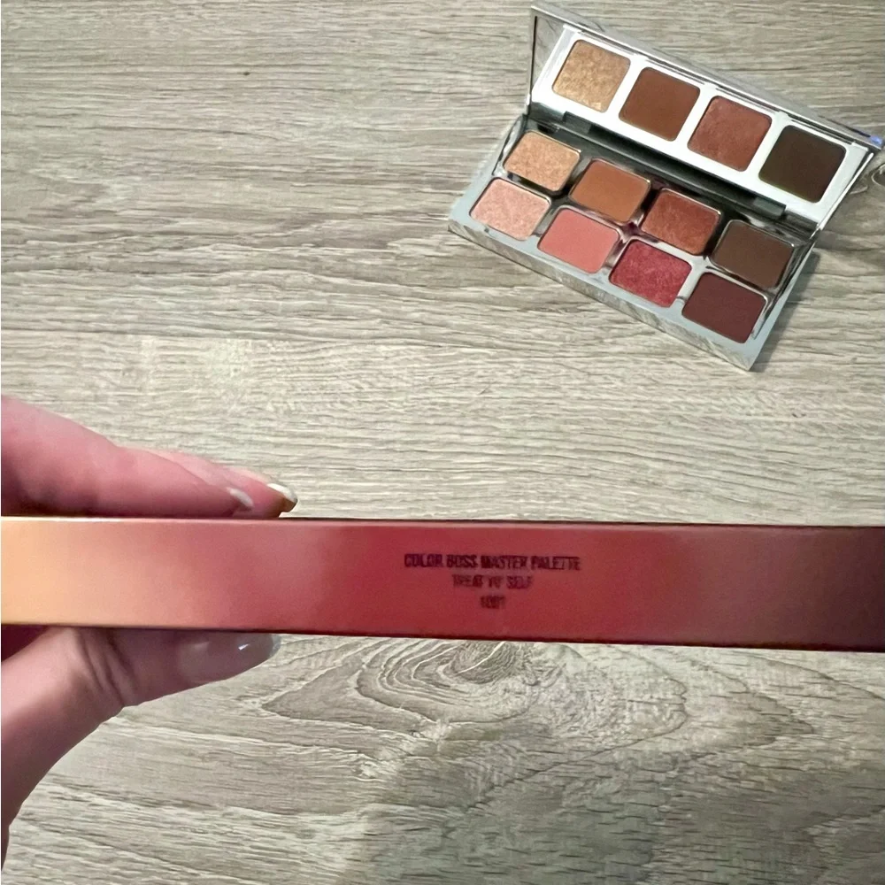 ILMAKIAGE Color Boss Master Palette - Treat Yo’ Self 1001 - Picture 5 of 10